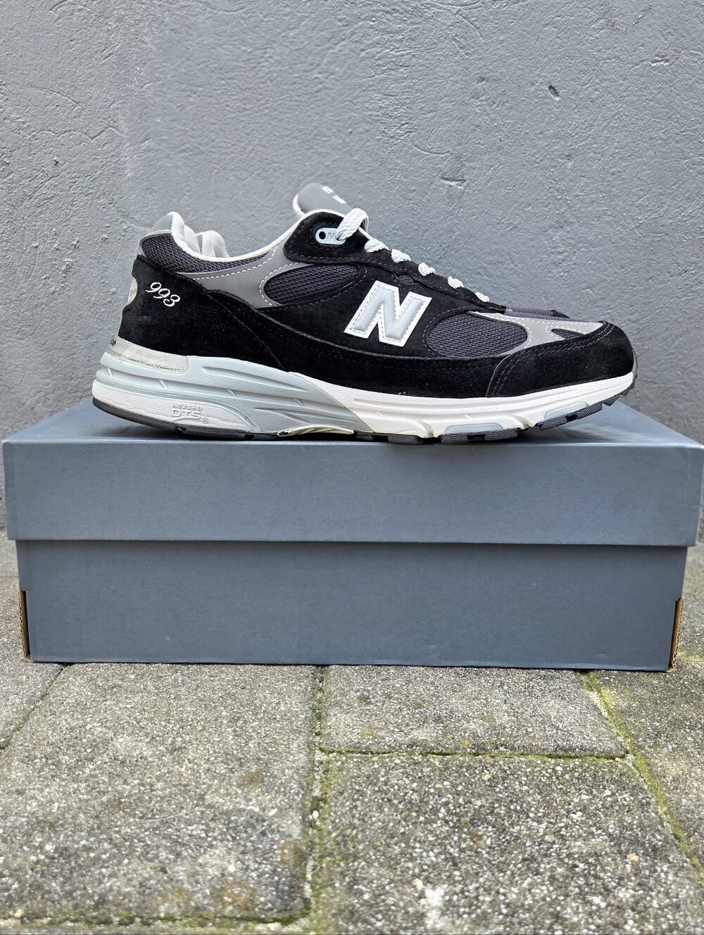 New Balance 993 Made in USA Men’s 10.5 Black Grey + MOVE Insoles